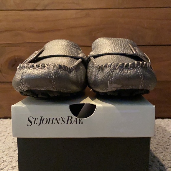 St. John’s Bay Celia Slip On Shoes in Pewter 8.5 - Picture 6 of 8